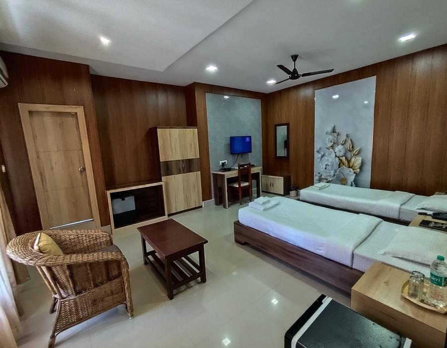 Standard Deluxe Room (Single)